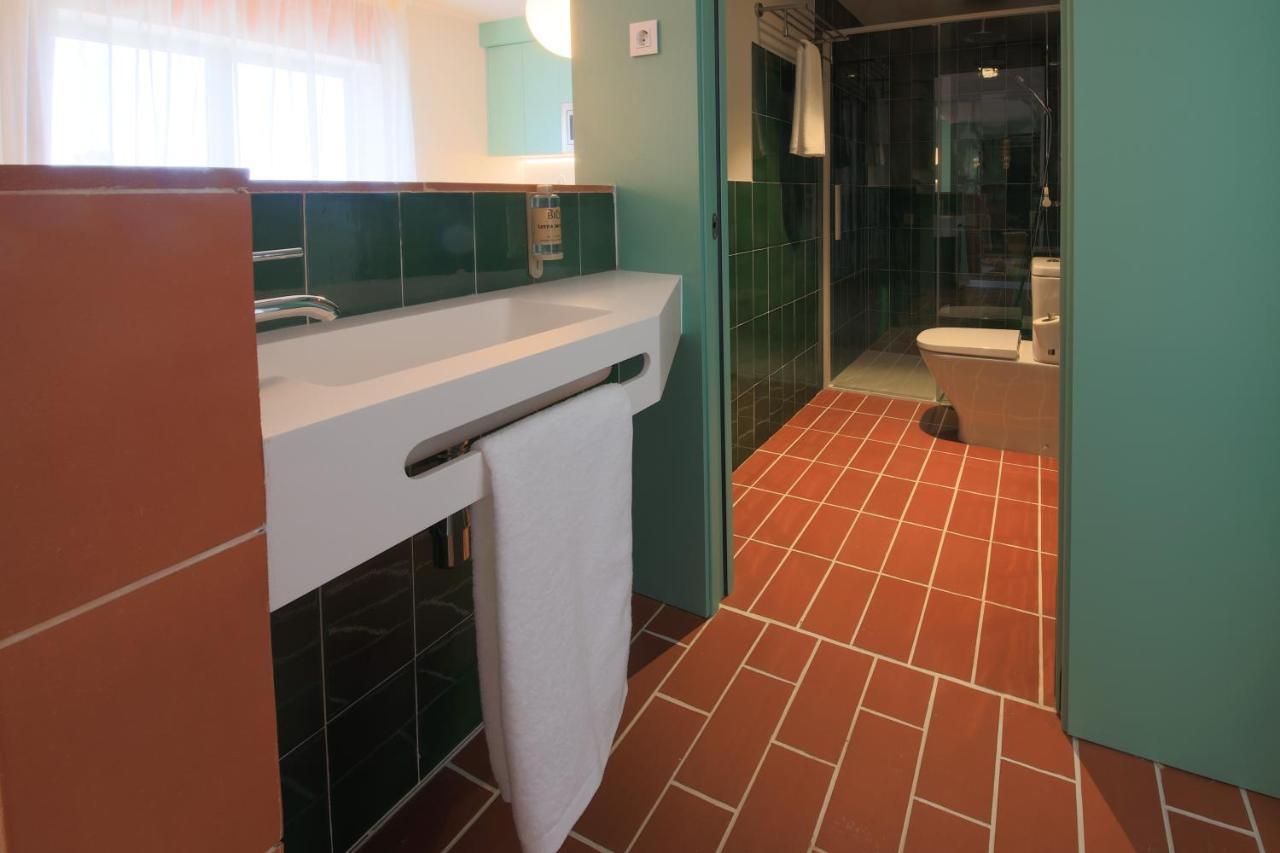 Terra Aurea Aparthotel 萨洛 外观 照片