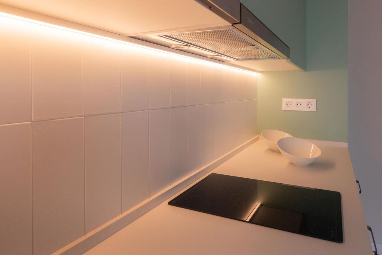 Terra Aurea Aparthotel 萨洛 外观 照片
