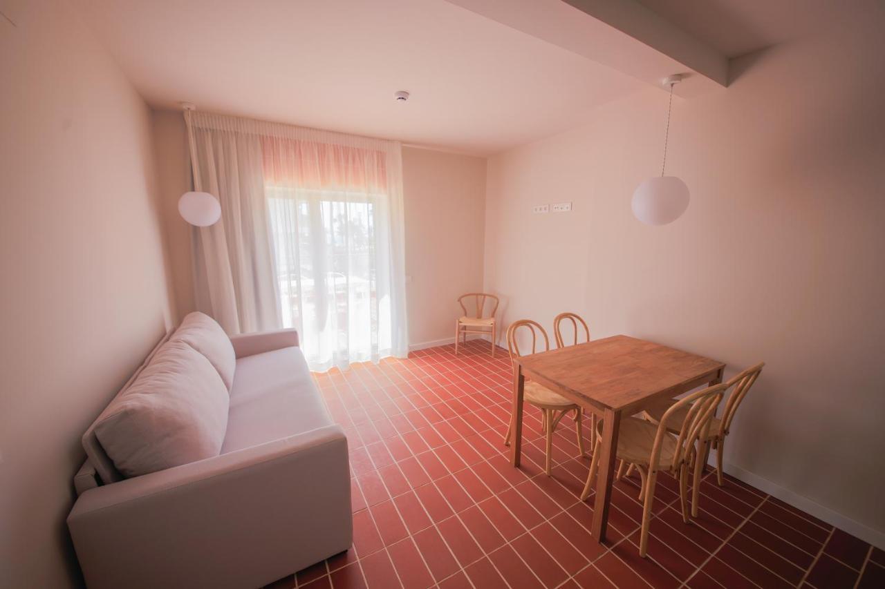Terra Aurea Aparthotel 萨洛 外观 照片