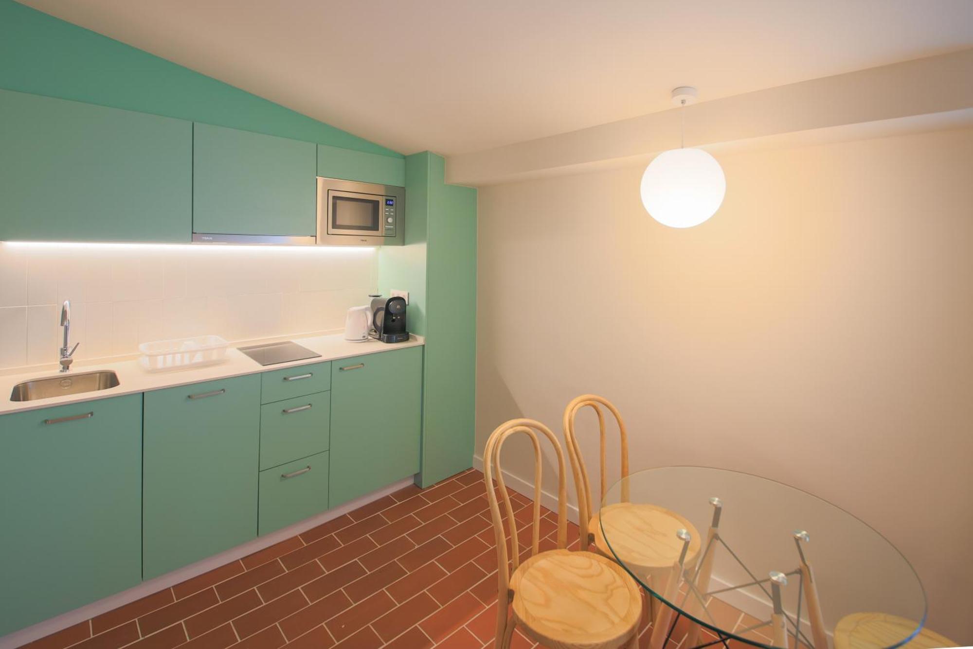 Terra Aurea Aparthotel 萨洛 外观 照片