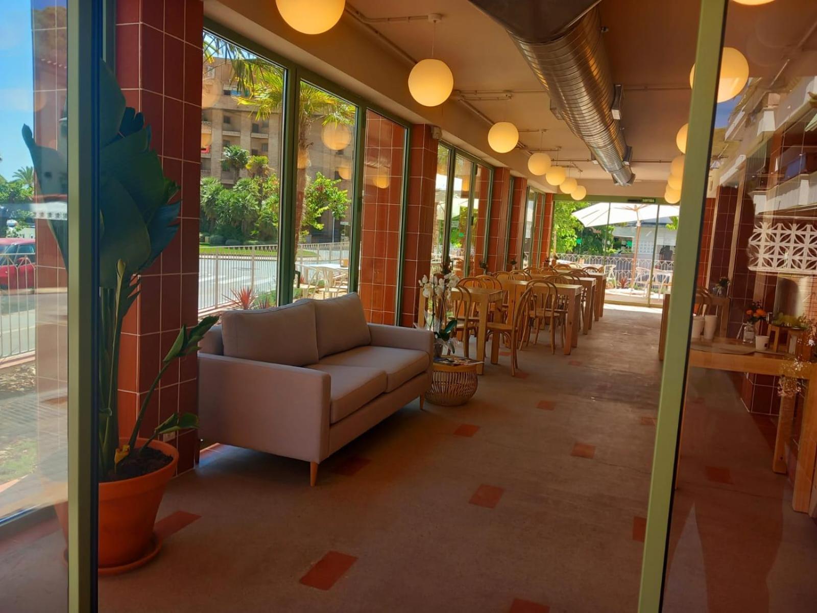 Terra Aurea Aparthotel 萨洛 外观 照片